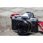 OM-SYSYEM OLYMPUS ZD 17MM F/1.8 BLACK - GARANZIA ITALIA POLYPHOTO