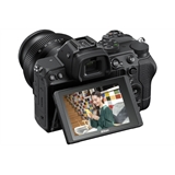 NIKON Z5 BODY + NIKKOR Z 24-50mm F4-6.3 + SD 64GB - GARANZIA NITAL 4 ANNI